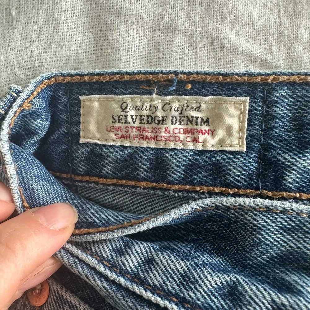 Levi's Women's Straight Leg Blue Jeans - Picture 3 of 7